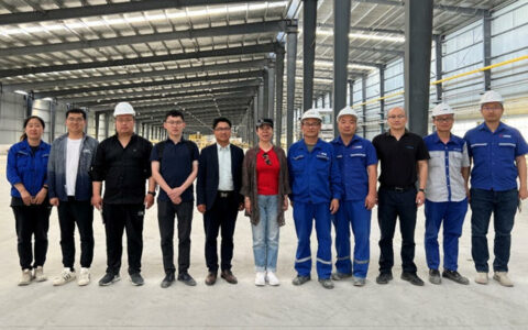 中国驻乌使馆经济商务参赞金玉龙一行莅临中亚北新调研指导