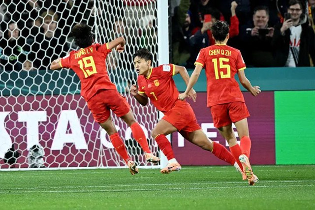 与世界杯一起“荆”彩！选择中国女足，紫荆花究竟做对了什么？