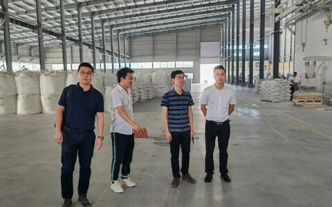 嘉宝莉到访辽宁海城新广源