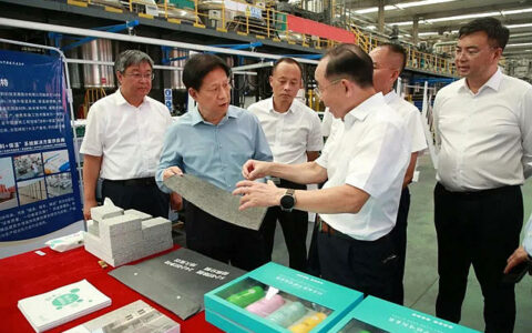 沧州市委书记康彦民一行莅临富思特河间生产基地考察指导