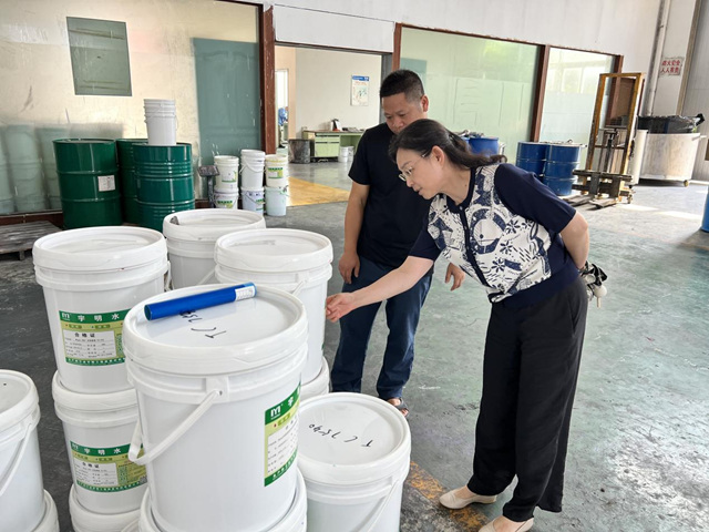 宁波涂协标委会专家赴《机械设备用水性聚氨酯涂料》 团体标准实施企业指导工作