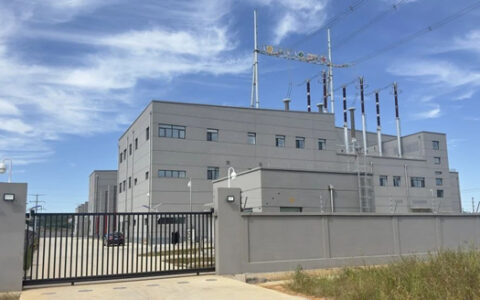 助力新能源国建丨美涂士强化风电变电站外墙