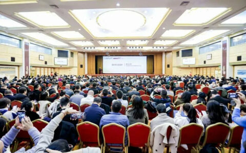 七彩建设获中国建筑材料流通协会标准化建设“突出贡献单位”殊荣