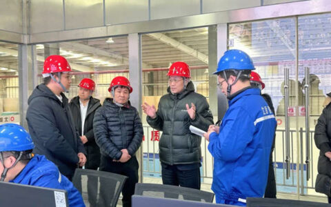 薛忠民调研北新建材在津企业