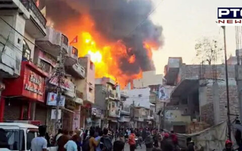 印度涂料厂发生火灾11人死亡