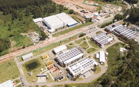 阿克苏诺贝尔在这个地区使用100%可再生电力