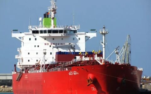 涂料龙头再夺一张重涂大单 收入增长42%！