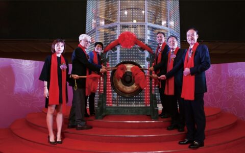 首推涂保防一体化，亚士昂首迈向新质生产力