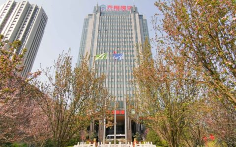 易主后，上半年净利预增超五倍！这家化工龙头迎来柳暗花明