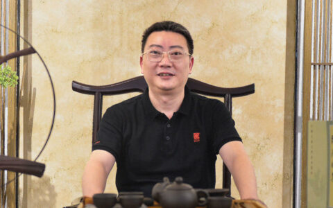 内卷狂潮中，100多一平方的嘉宝莉雅晶石不降反增 ——中外涂料网访嘉宝莉艺术涂料销售总监彭元聪