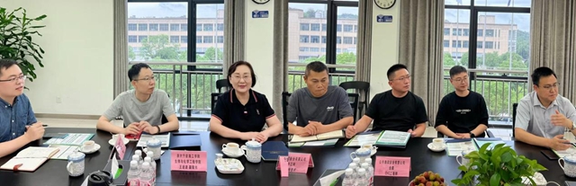 宁波涂协组织企业赴水性涂料企业参观学习