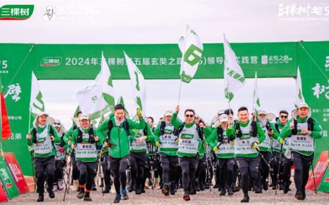 绿动戈壁·树立天地｜突破自我！这届三棵树戈壁行“卷”出新水平
