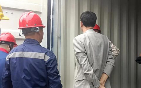 华豹与眉山车辆厂携手并进 共绘万只集装箱涂装新蓝图