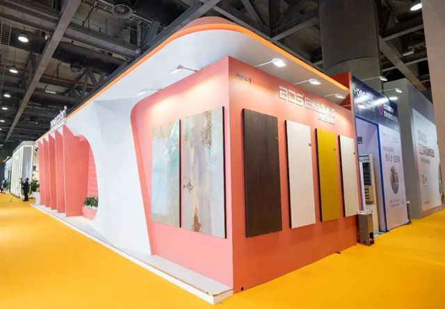 巴德士携手意大利Novacolor闪耀亮相2025广州定制家居展