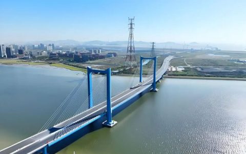 鱼童漆护航宁波梅山水道桥，助力区域交通发展