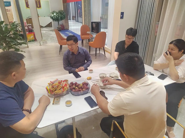 瓦科艺术涂料赋能粤东经销商：共探市场新征程