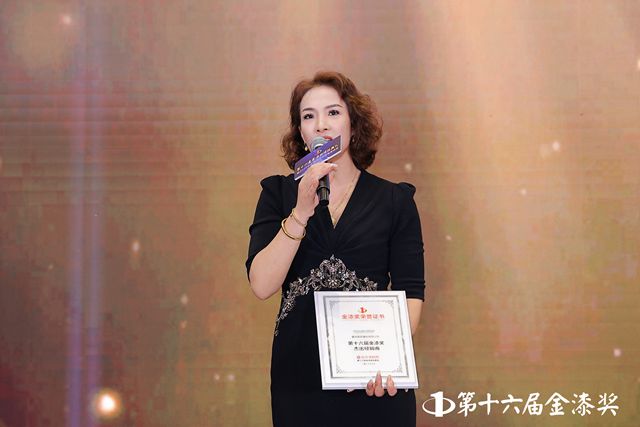 从销售小白到区域掌舵者！重庆涂料女王靠这招穿越周期——访意大利诺瓦艺术漆重庆运营中心负责人颜纪琼