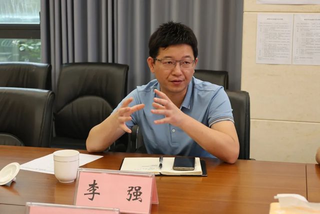 三峡油漆与中外涂料网、重庆涂协开展品牌建设座谈会