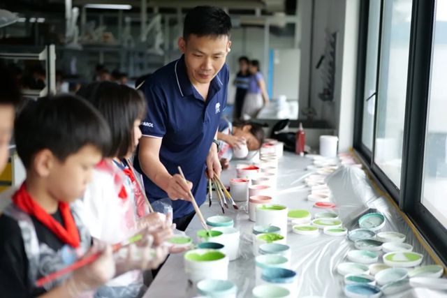 德爱威杭州工厂携手下涯中心小学开启创意研学之旅