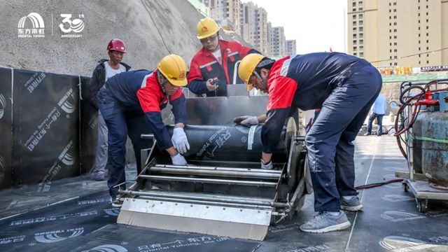 东方雨虹三十年：每一步都算数