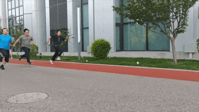 相信奋斗的力量，东方雨虹邀您共同见证！