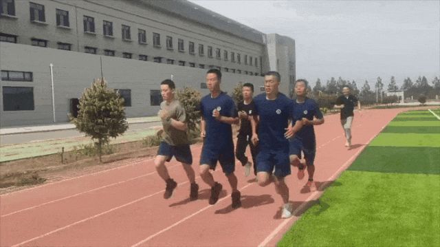 相信奋斗的力量，东方雨虹邀您共同见证！