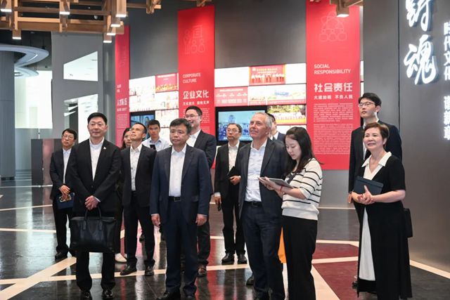 市场 | 西卡首席执行官率团参访上海建工集团！