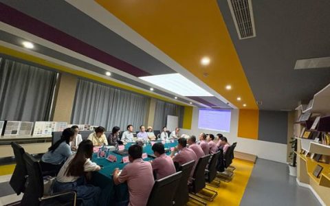 政企联动谋发展 共话涂界新未来｜上海市文创办及金山区领导莅临紫荆花新材料集团调研指导