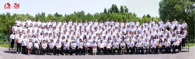 时间的回响，信赖的答案 | 东方雨虹30周年工建合伙人会议盛典启新章