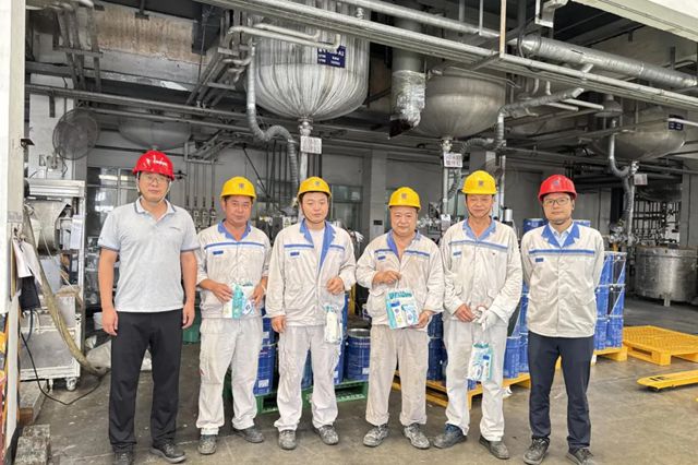 北新嘉宝莉各基地开展高温慰问活动
