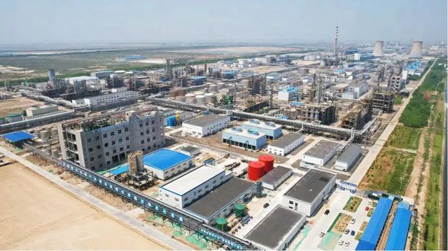 国产高端涂料核心材料突破！华泰集团20万吨电子级环氧树脂项目冲刺投产