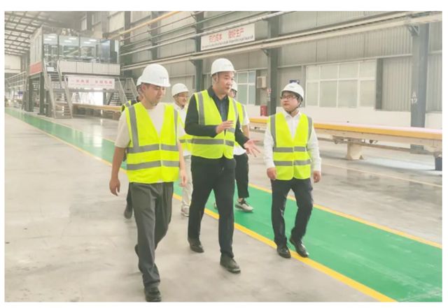 中国驻乌兹别克斯坦大使馆商务参赞孙岩赴中亚北新调研指导