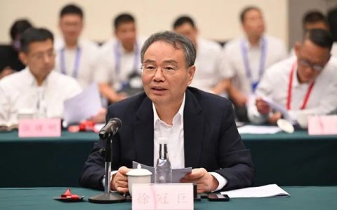 传化集团董事长徐冠巨参与浙港企业家座谈会，共商合作新篇章