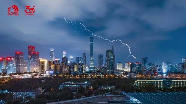 风雨同行，东方雨虹闻“汛”而动