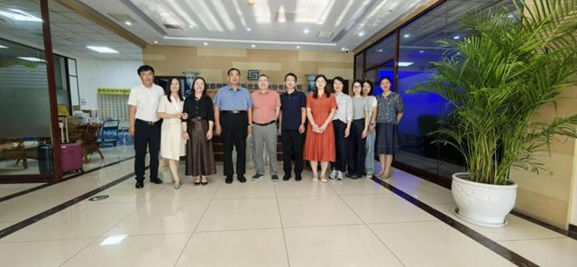 湖北“蒸笼房”有救了！建筑节能会长赴京亲测无电制冷漆：屋顶煎蛋vs屋内清凉