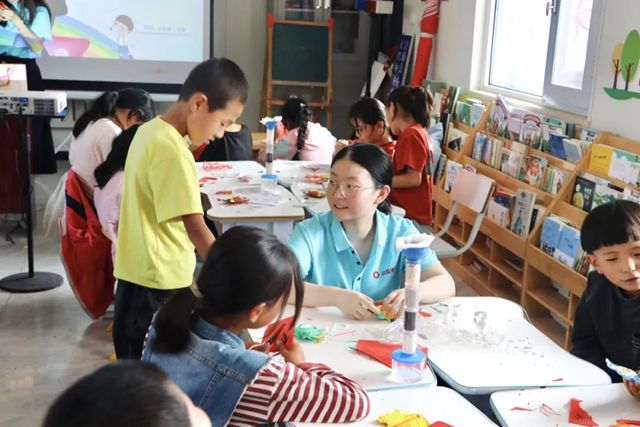 北新建材“善建”七彩课堂圆满举办
