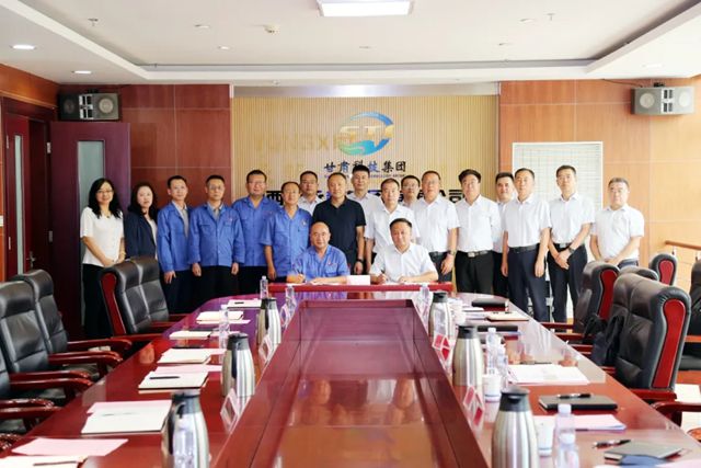 甘肃省长城建设集团公司与西北永新集团公司开启战略合作新篇章