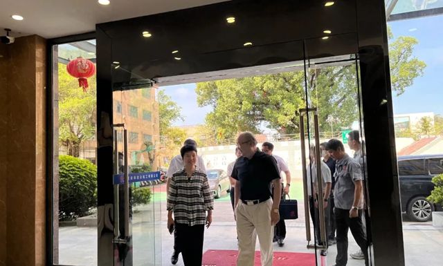 韶关市委常委、统战部部长高冬瑞带队到合众化工调研