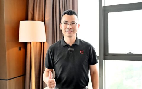 1300家门店背后的残酷真相：经销商不做艺术涂料，将很难生存