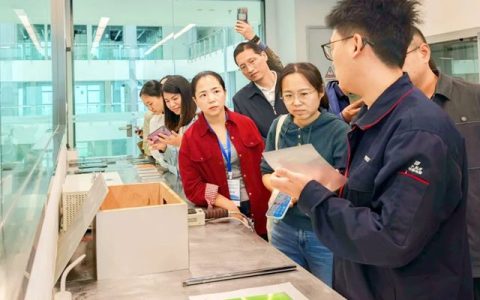 中学化学卓越教师走进邦弗特，产教融合赋能科学教育