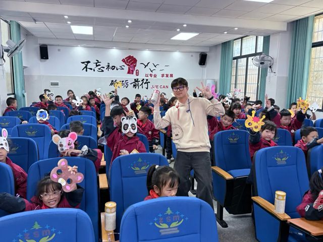 立邦中国携手三一集团开展「为爱上色」公益探访，助力乡村教育多元发展