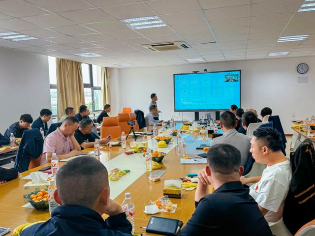 2025年君子兰集团技术服务第四季度会议