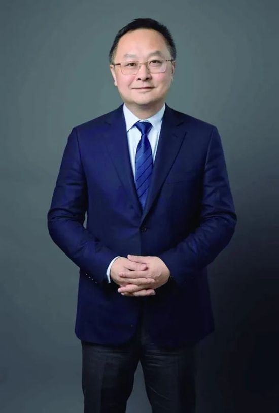 管理接受新华社旗下《上海证券报》专访，详解北新建材构筑“一体两翼”战略，迈向“中国创造”之路