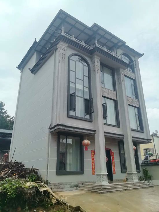 美惠涂料 | 普韩卫：以匠心逐光，用技艺护航仿石漆品质