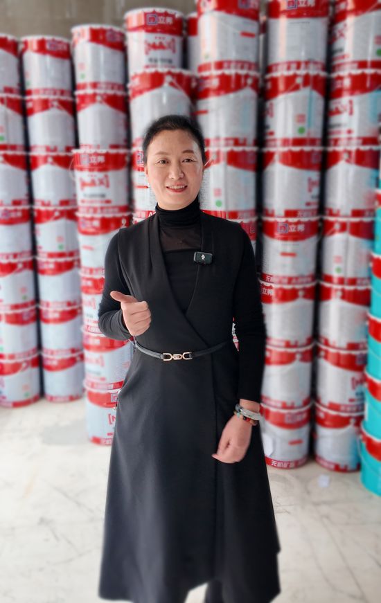 年销6000万！宝妈代理立邦成功逆袭，成为南京头部经销商——中外涂料网专访南京宏霞装饰董事长张叔霞