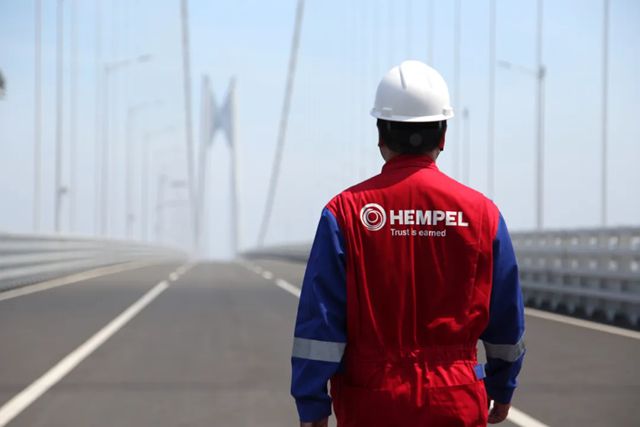 护航世界级悬索桥，海虹老人为南京新生圩长江大桥披上防腐铠甲