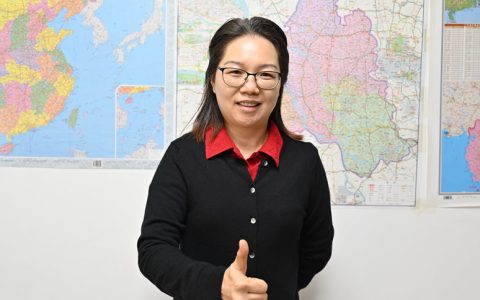 不止是妻子，更是合伙人：她用“超市”思维，带飞老公的工业漆门店