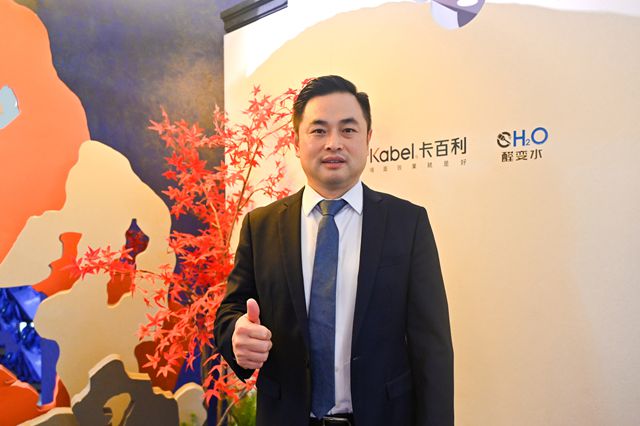 卡百利联手非遗大师仇庆年，用每一面墙讲好中国故事