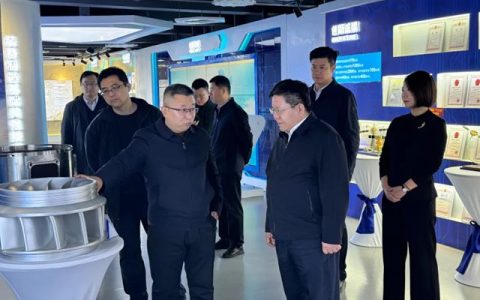 董广明书记率队赴北京开展招商活动，孚日宣威与中车集团签订了合作项目