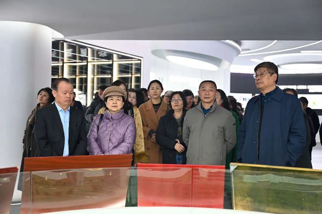凝聚行业力量 建设一流协会——2025年度行业协会及服务平台工作座谈会于晨光产业园圆满举行